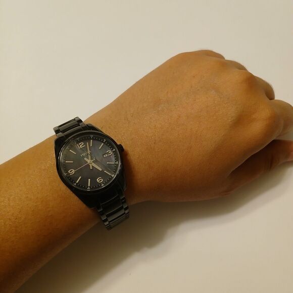 Fossil Women's MOP Dial Black Stainless Steel Analog 5 ATM Watch BQ1123 - Picture 4 of 11